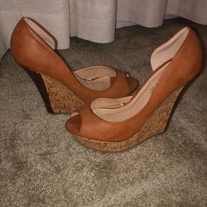Camel-colored peep toe wedge
